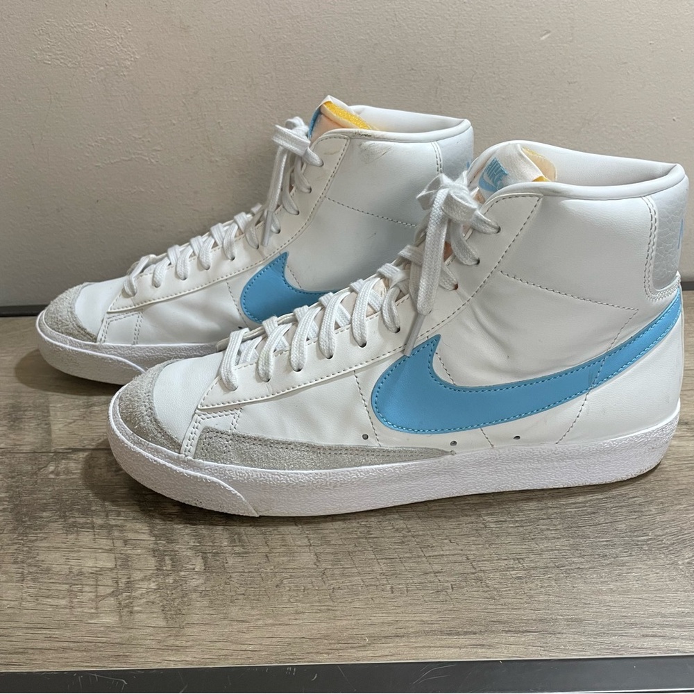 Men's NIKE White & Blue BLAZER Mid BASKETBALL Shoes SNEAKERS  10